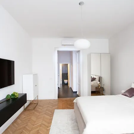 Real Deluxe Next To Danube Apartment Budapest Exterior photo